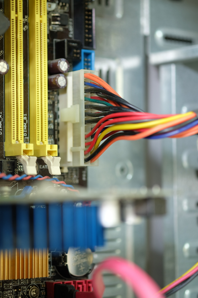 Przewody elektryczne z izolacją HALAR